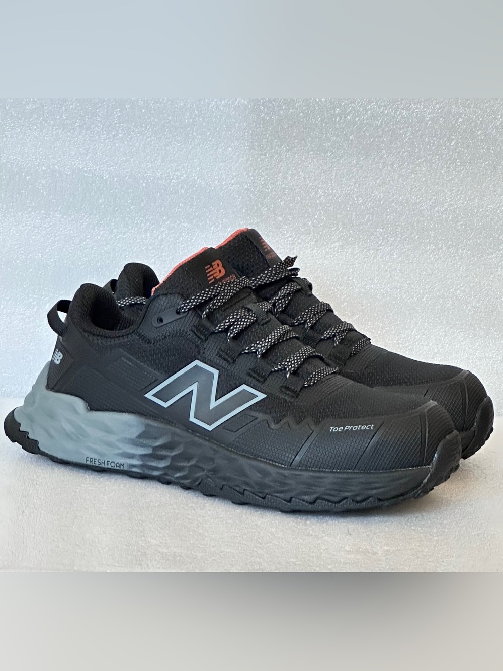 NEW BALANCE Athletic Shoe: Men's, Black, Composite Toe Cap Size 8.5